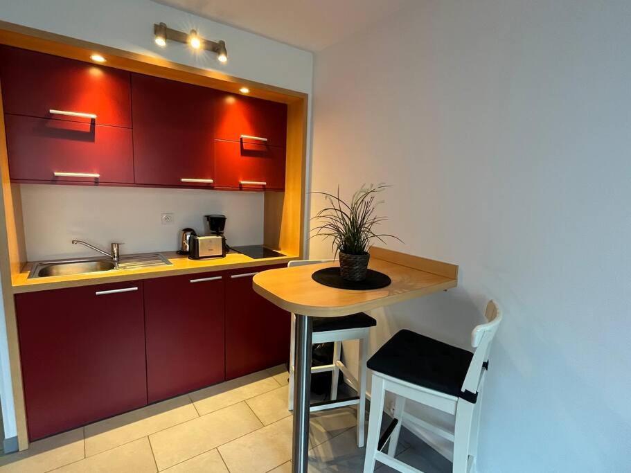 Dubb Yourhosthelper Apartment Caen Exterior foto